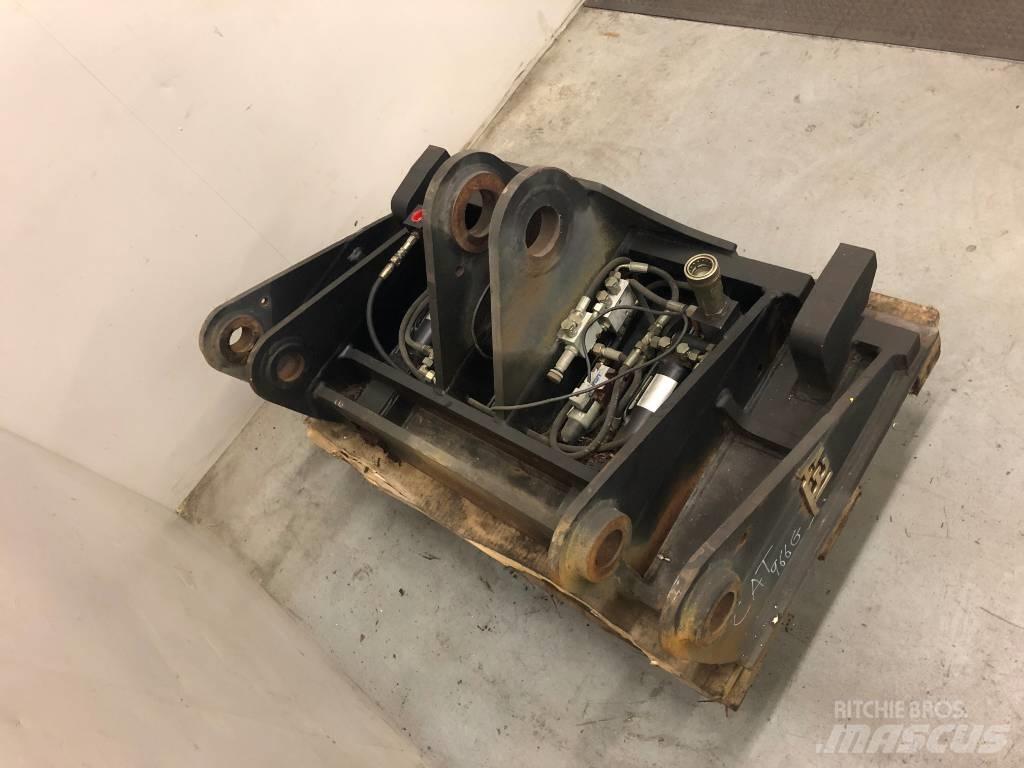 CAT 966 G Gyors csatlakozók