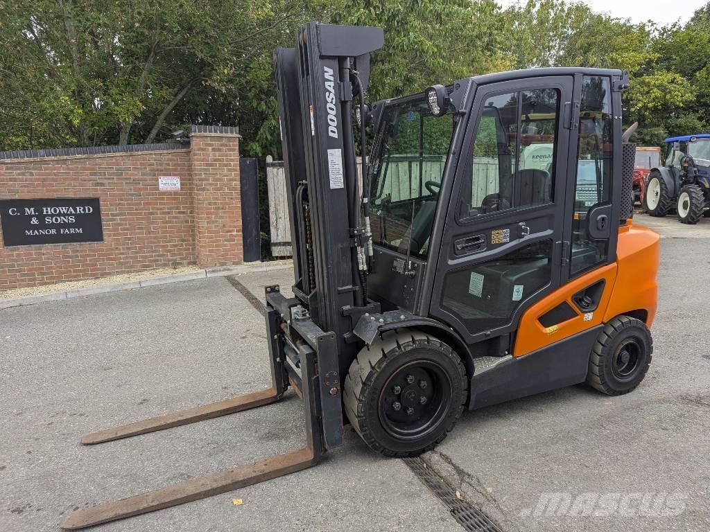 Doosan D 35 C-9 Dízel targoncák