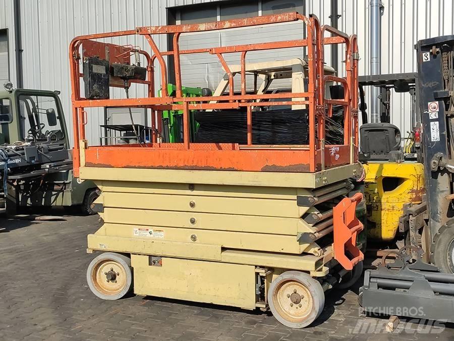 JLG 2646 E 2 Ollós emelők