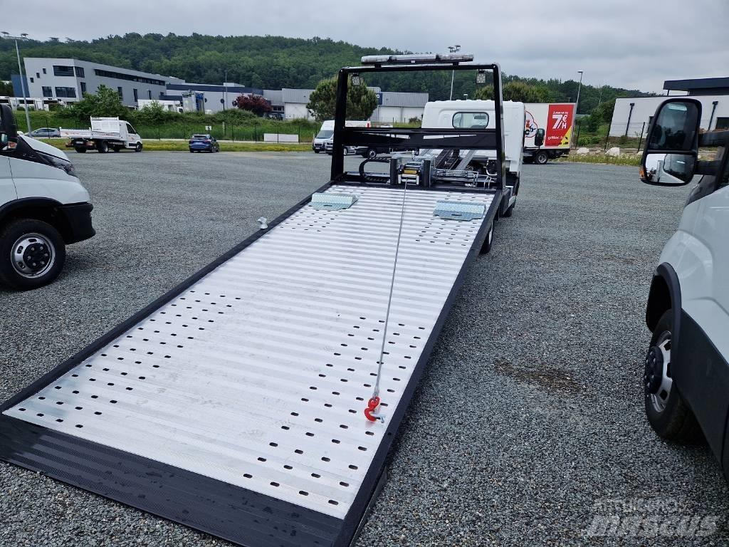 Nissan 35.13 Transporterek