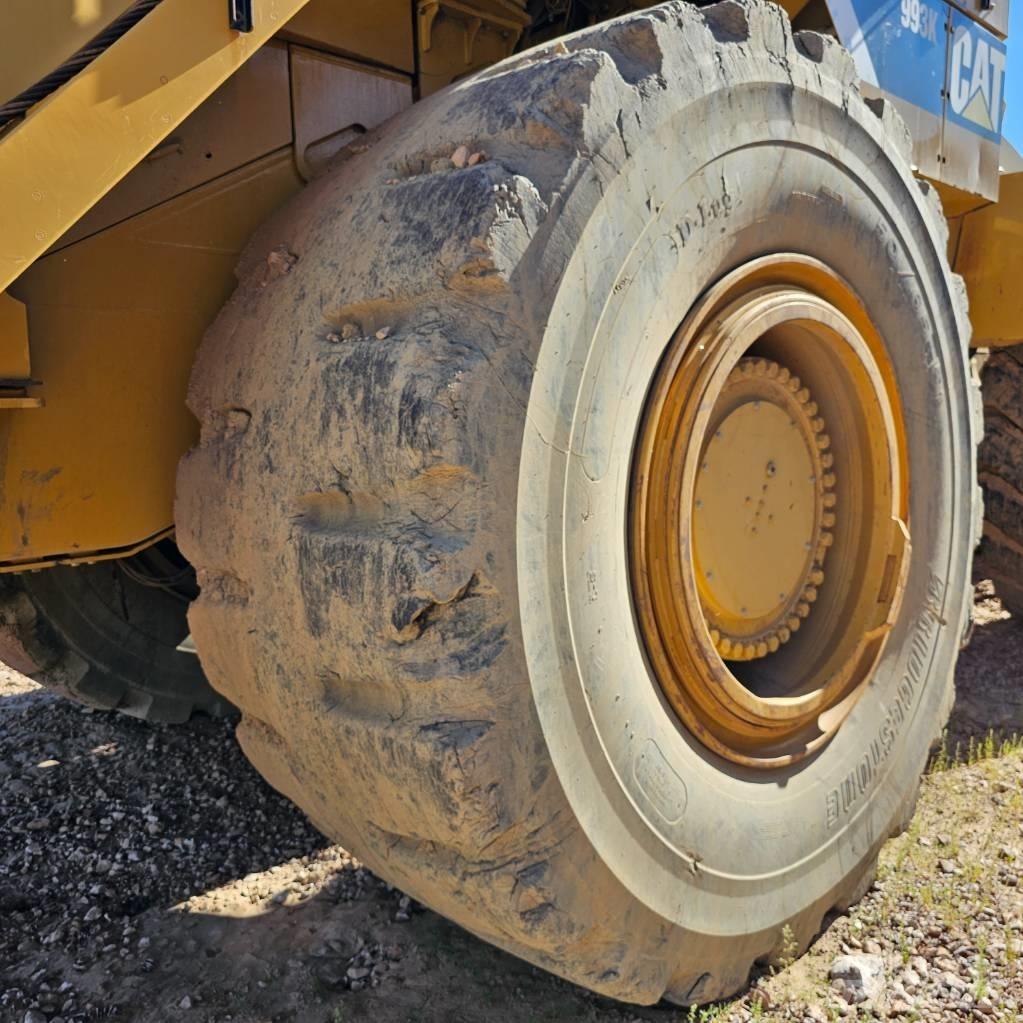 CAT 993K Gumikerekes homlokrakodók