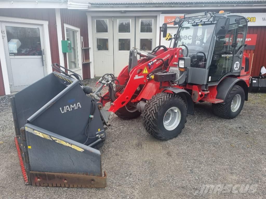 Weidemann 2070 CX80 Gumikerekes homlokrakodók