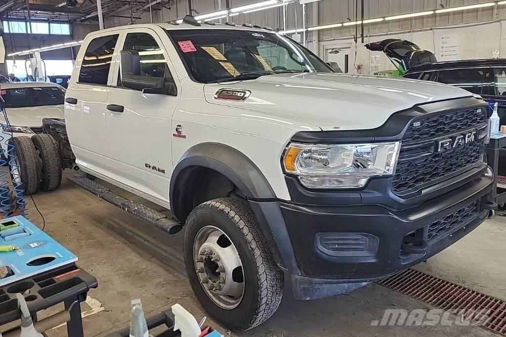 RAM 5500 TRADESMAN Fülkés alváz