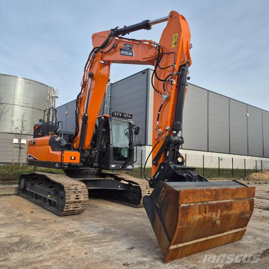Doosan DX235LC-7 Lánctalpas kotrók