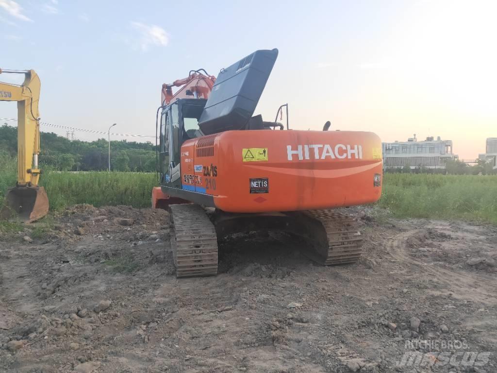 Hitachi ZX 210 Lánctalpas kotrók