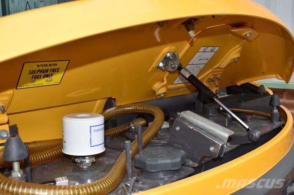 Volvo ECR 88 D Közepes (midi) kotrók 7 t - 12 t