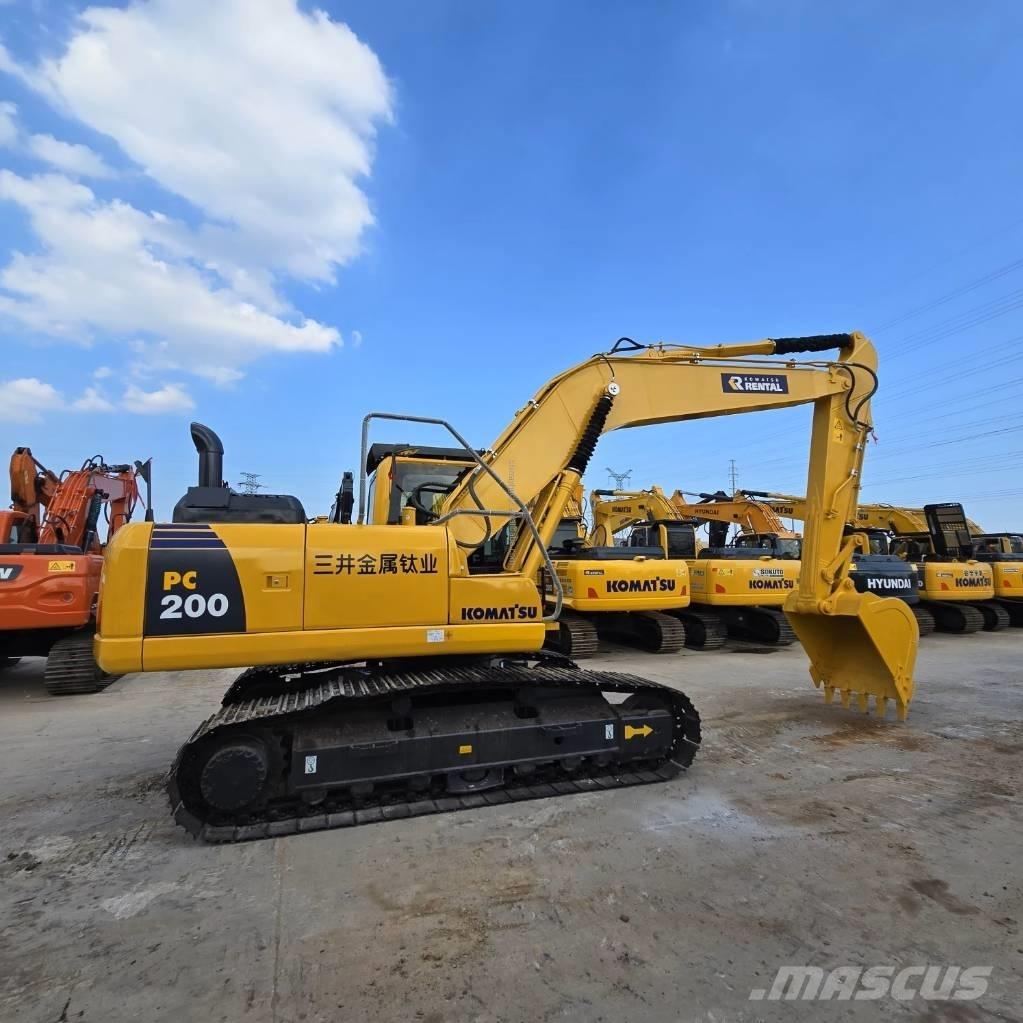 Komatsu PC 200-8 Lánctalpas kotrók