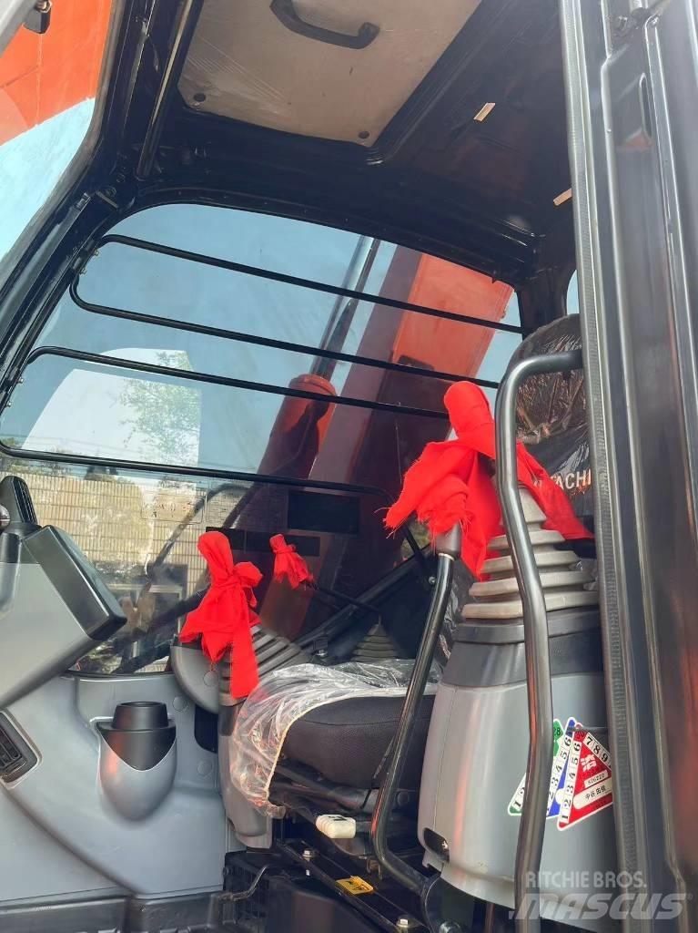 Hitachi ZX 70 Lánctalpas kotrók