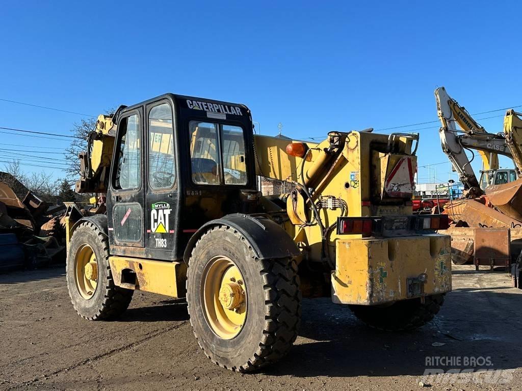CAT TH 83 Teleszkópos mezőgazdasági rakodók