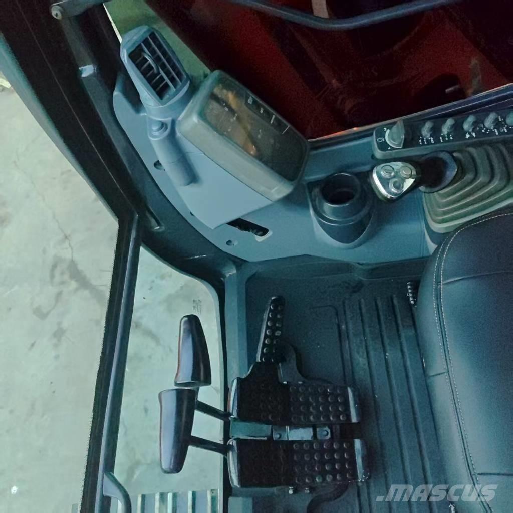 Hitachi ZX 120 Lánctalpas kotrók