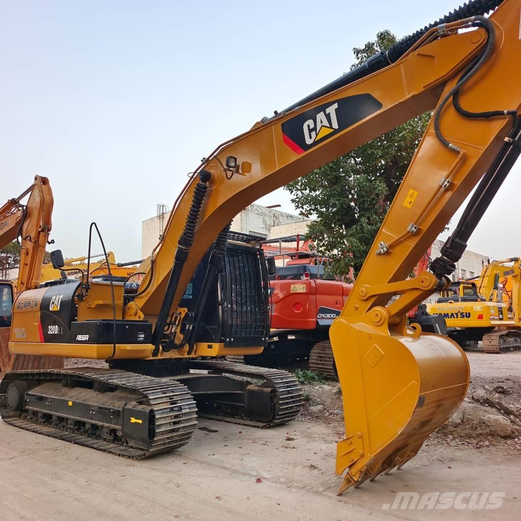 CAT 320 D Lánctalpas kotrók