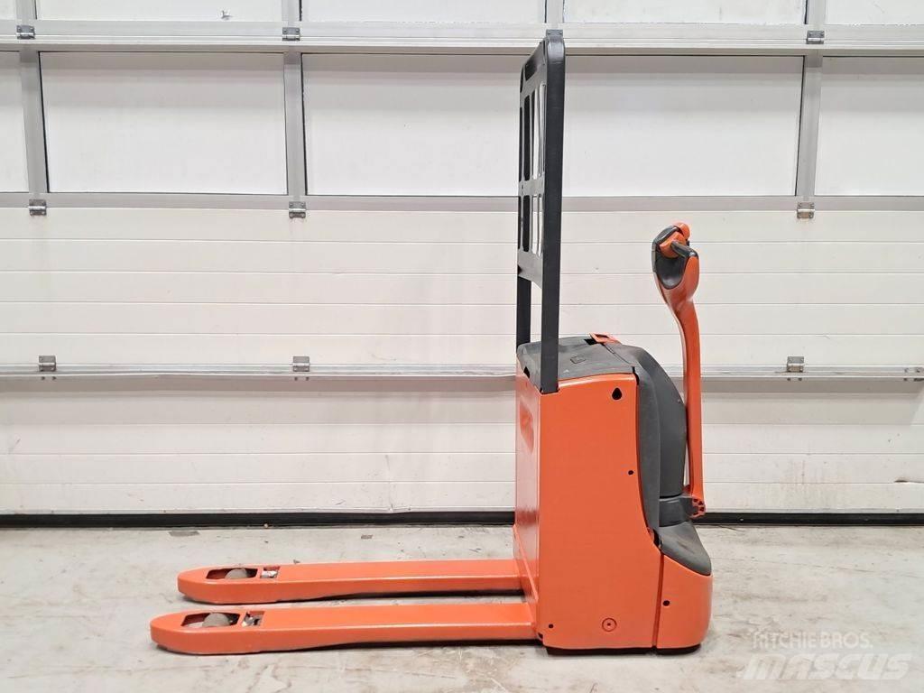 Linde T16 Alacsony emelőkocsi