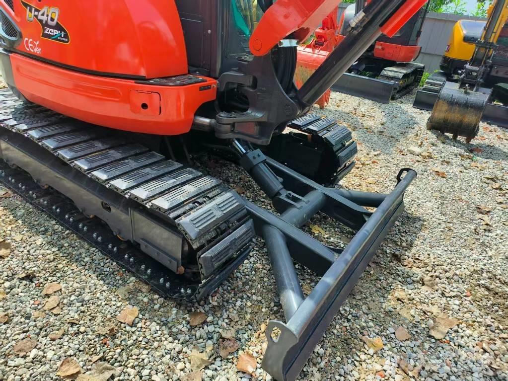 Kubota U 40 Mini kotrók < 7t