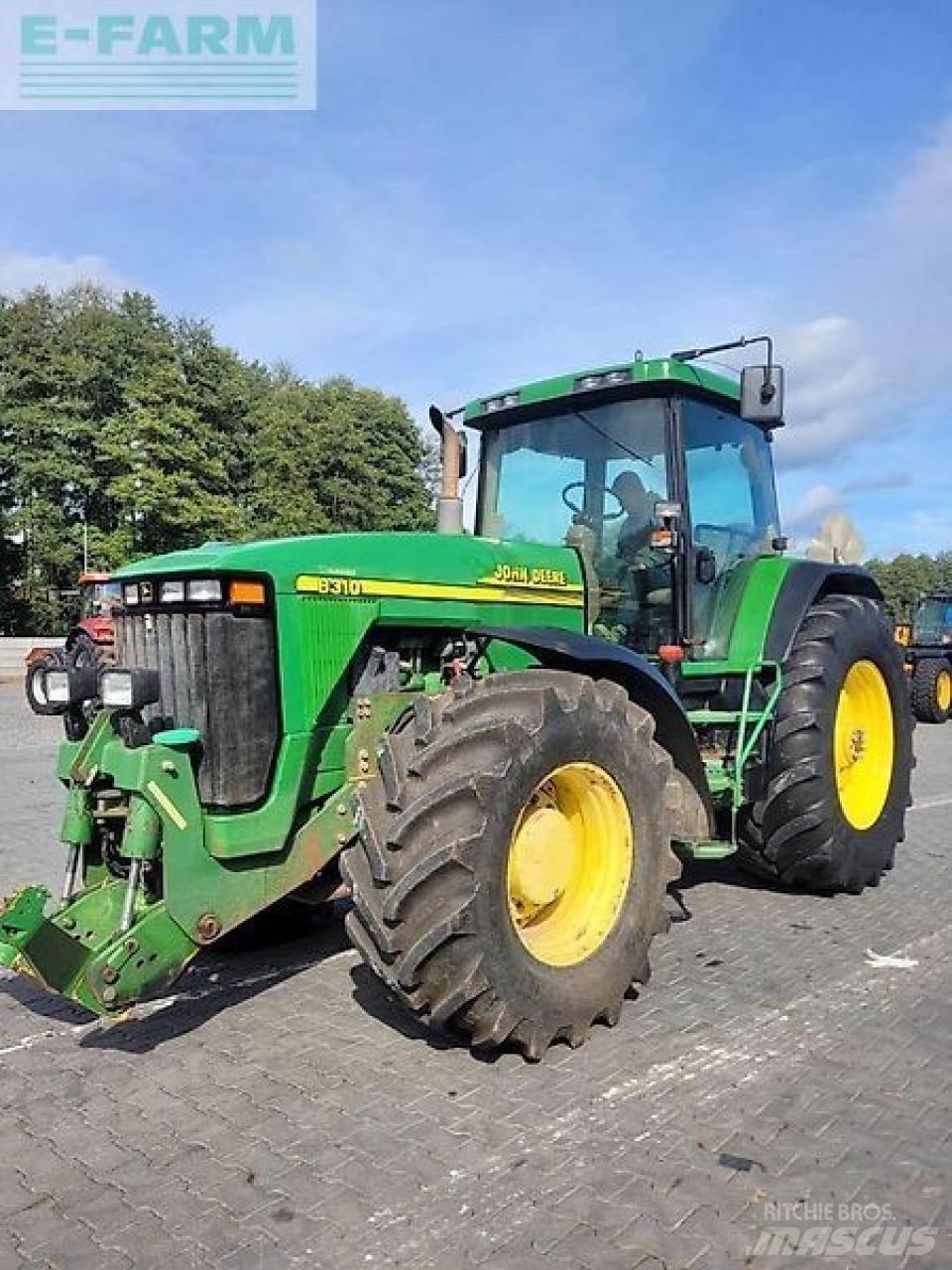 John Deere 8310 Traktorok