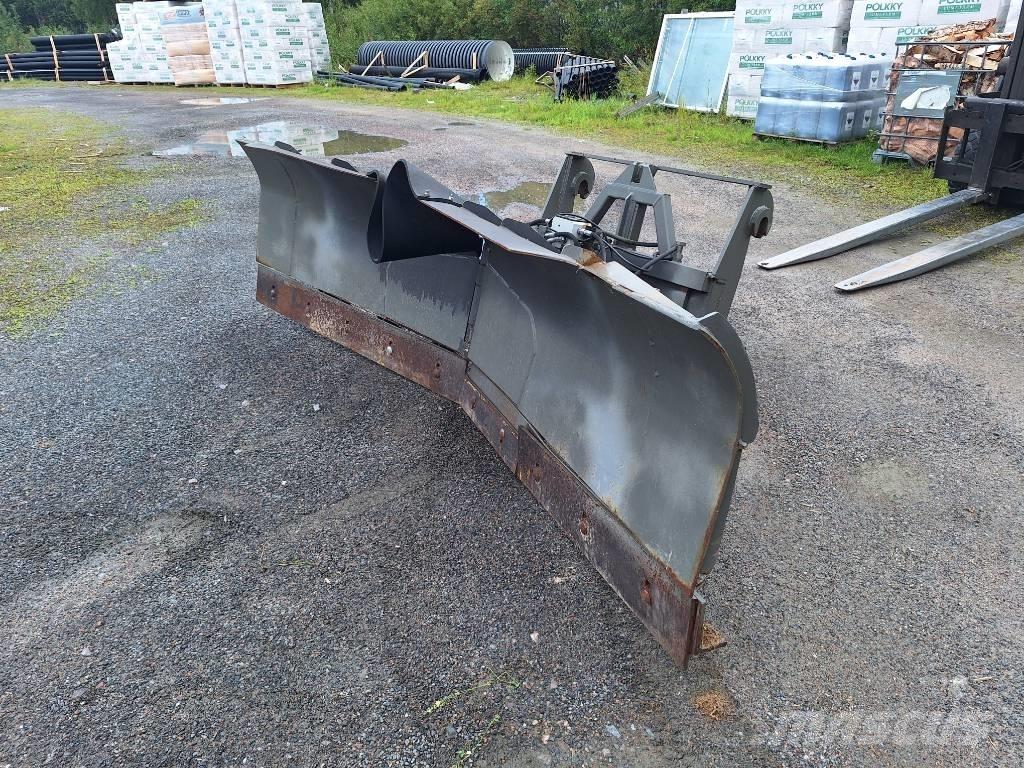  Uni-Vag 240 Hóeltakarítók