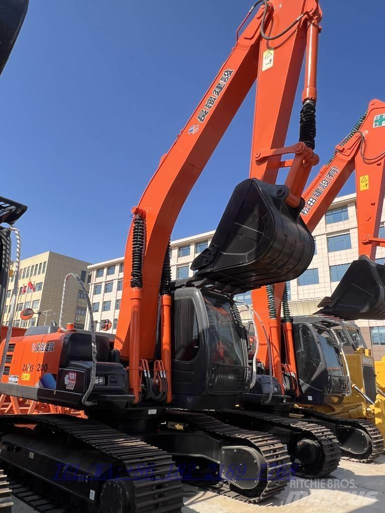 Hitachi ZX 200 Lánctalpas kotrók