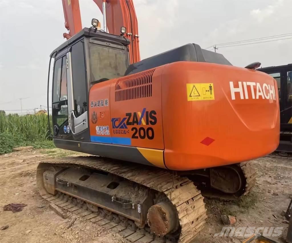 Hitachi ZX 200 Lánctalpas kotrók