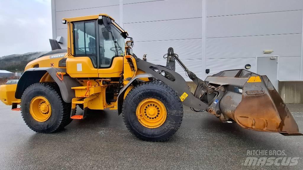 Volvo L90H Gumikerekes homlokrakodók