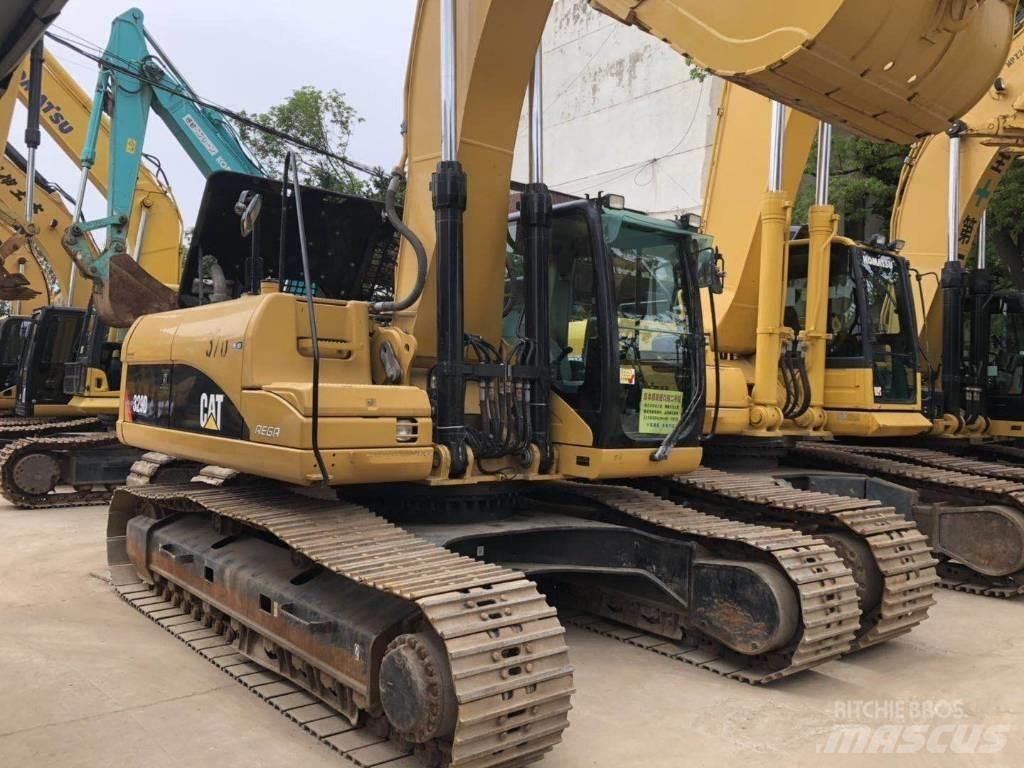 CAT 329 Lánctalpas kotrók