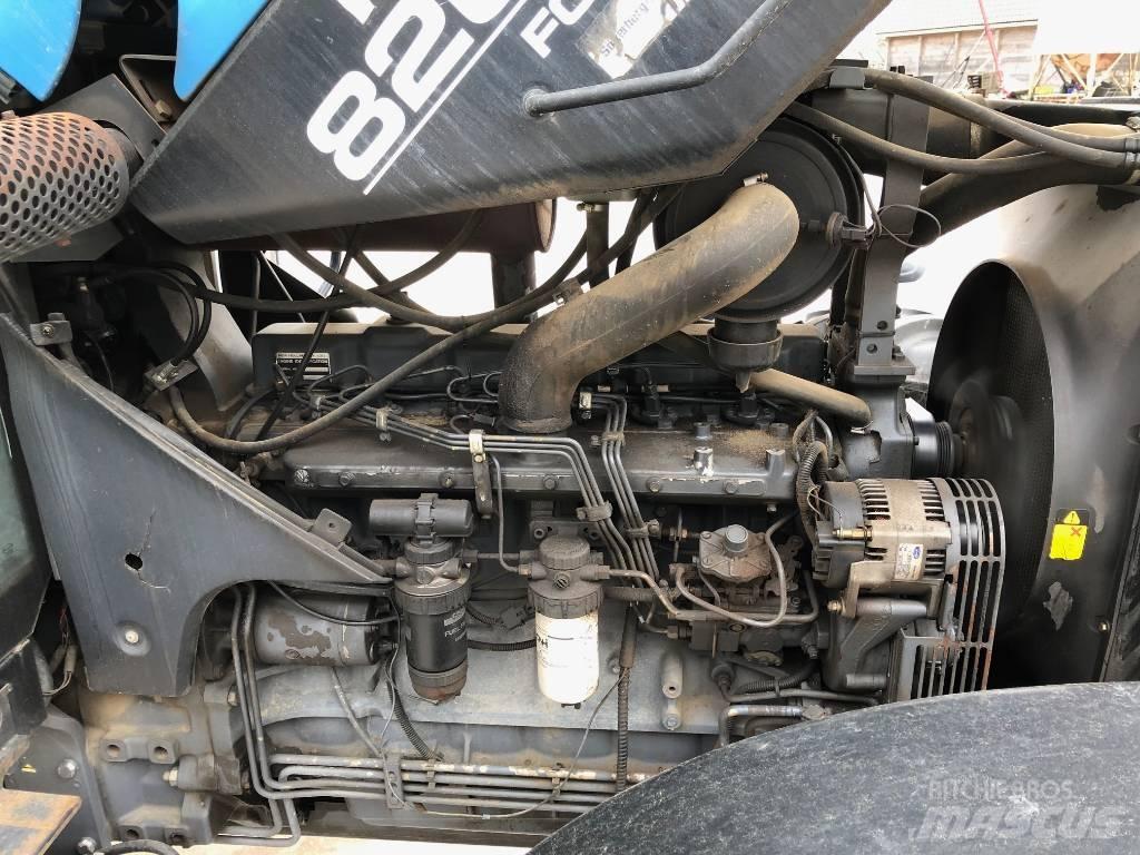 New Holland 8260 Traktorok