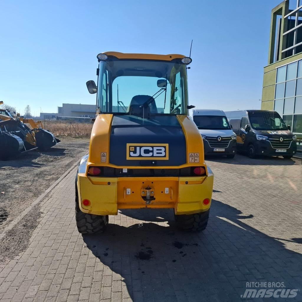 JCB 409 Gumikerekes homlokrakodók