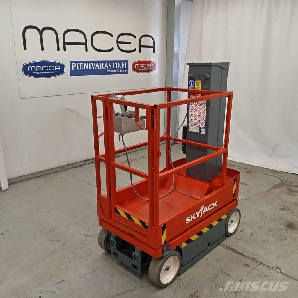 SkyJack SJ 16 Személyemelők