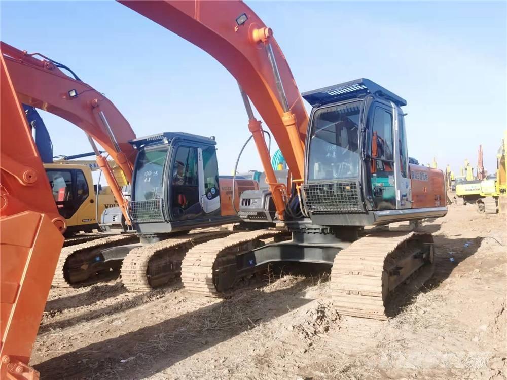 Hitachi ZX210 Lánctalpas kotrók