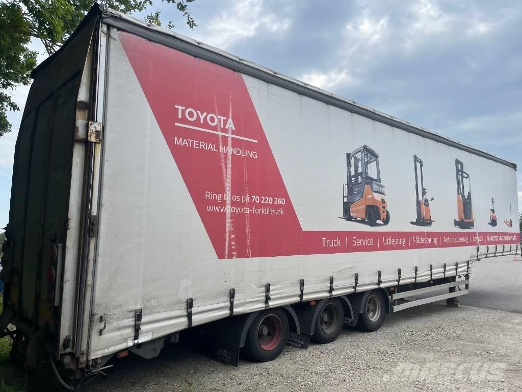 AMT MTDK M81 Mélybölcsős félpótkocsik