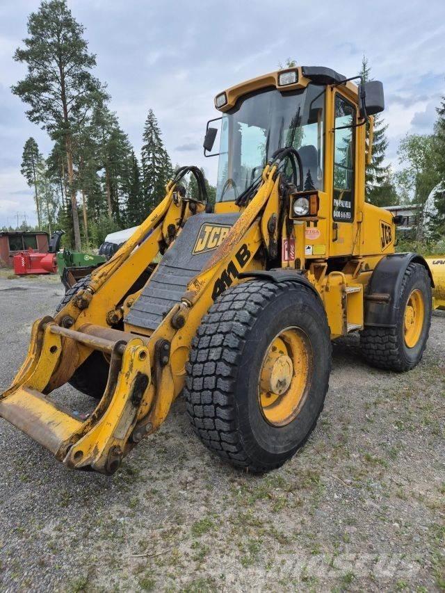 JCB 411B Gumikerekes homlokrakodók
