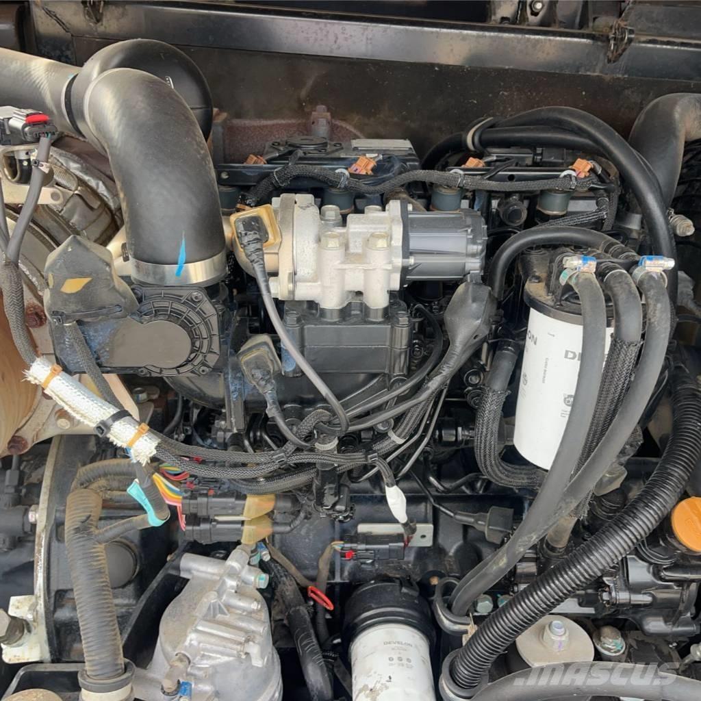 Doosan DX 85 R-3 Közepes (midi) kotrók 7 t - 12 t