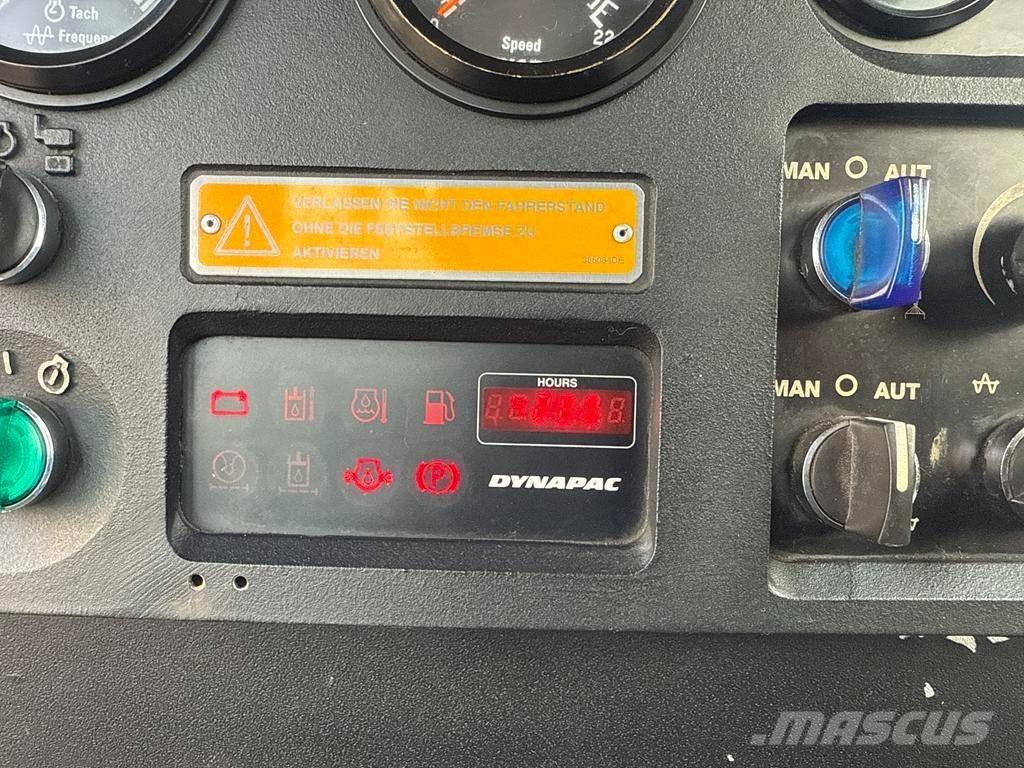 Dynapac CG 233 HF Ikerdobos hengerek