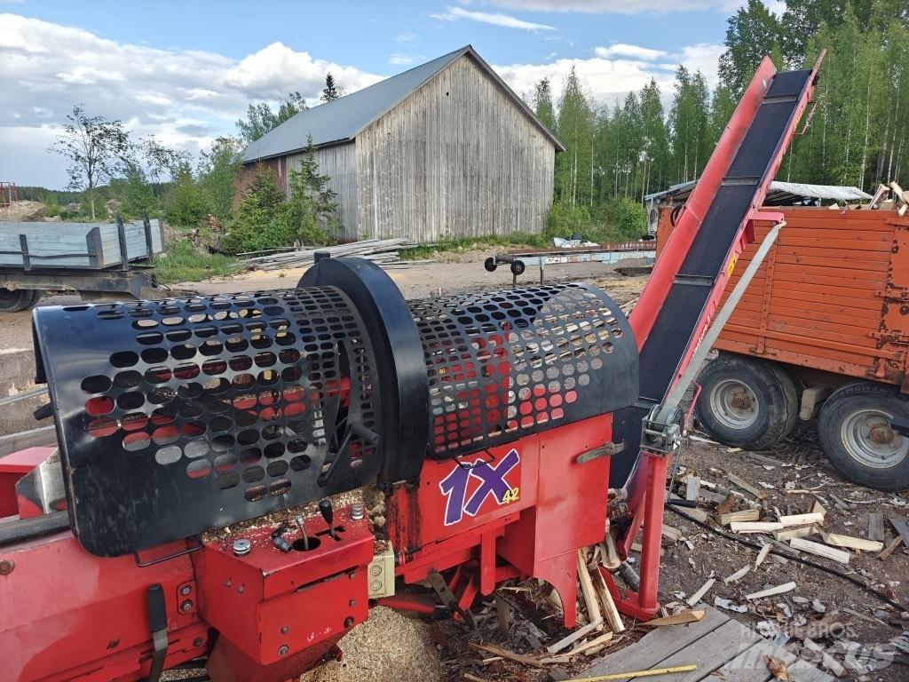 Hakki Pilke 1X42 Fa hántoló, vágó, aprító