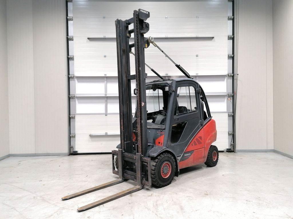 Linde H30T-02 Gázüzemű targoncák