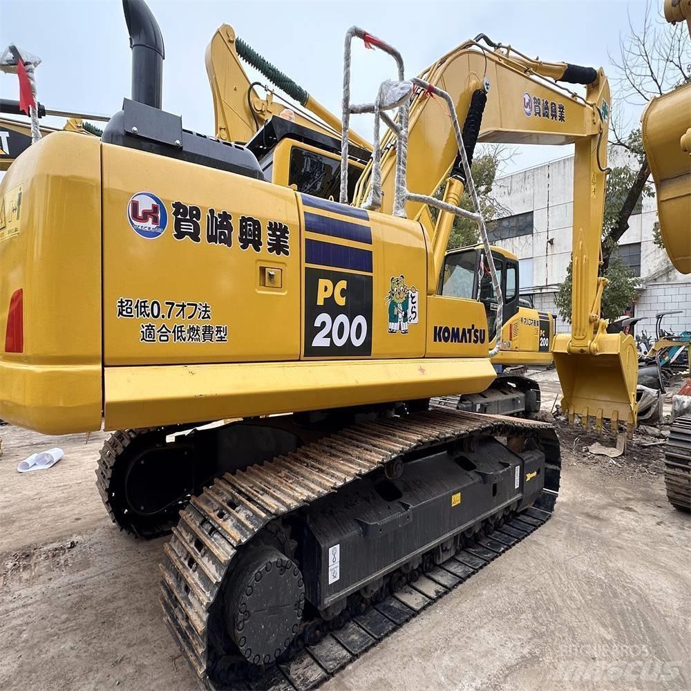 Komatsu PC 200 Lánctalpas kotrók