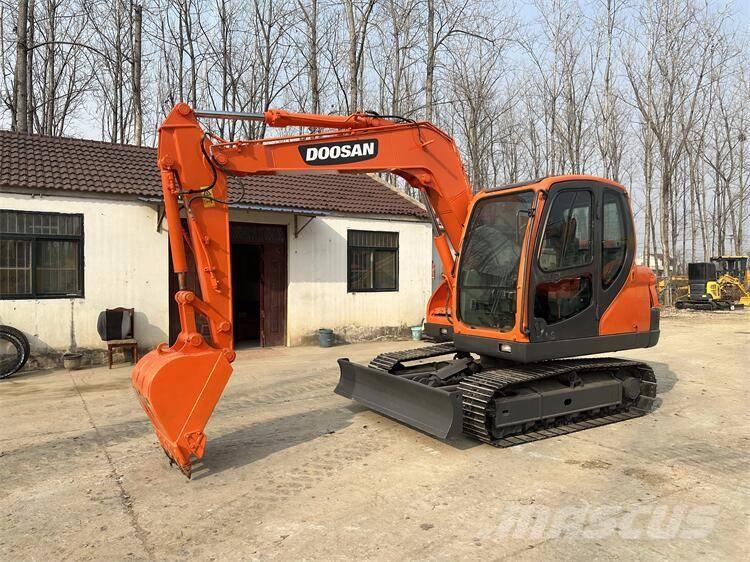 Doosan DX75 Lánctalpas kotrók