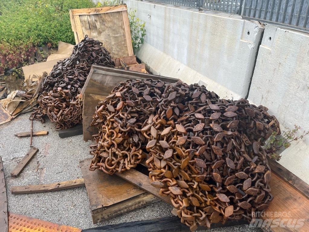CAT 966 Gumikerekes homlokrakodók
