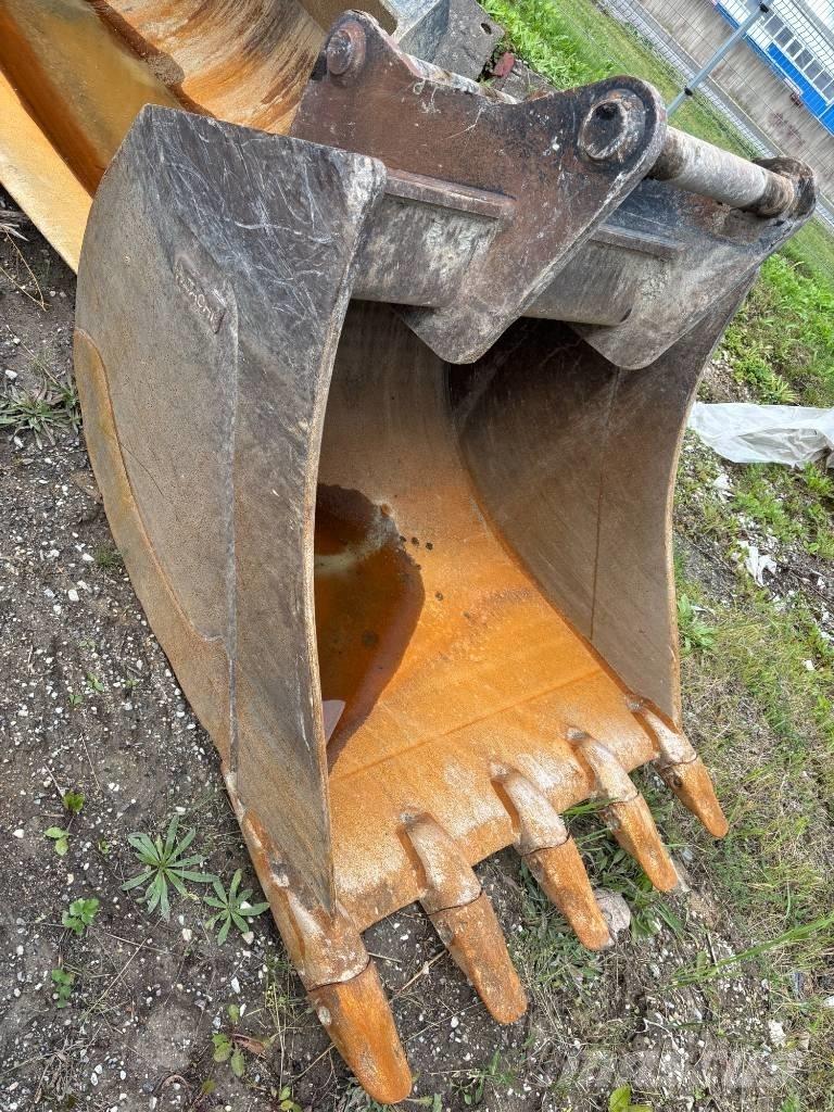 Hitachi ZX300LC-7 Lánctalpas kotrók