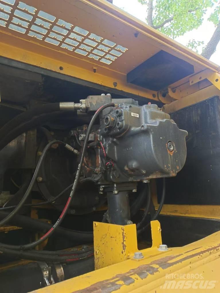 Komatsu PC 450-8 Lánctalpas kotrók