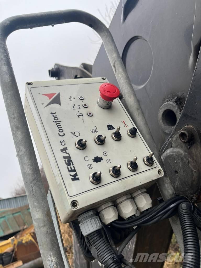 Kesla 2114ZT Erdészeti Kotrók