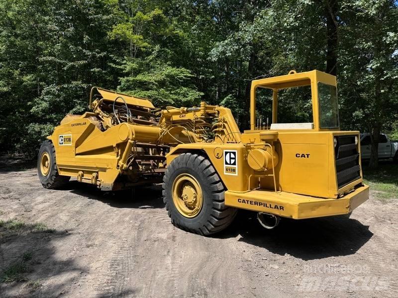 CAT 613 B Földnyesők (szkréperek)