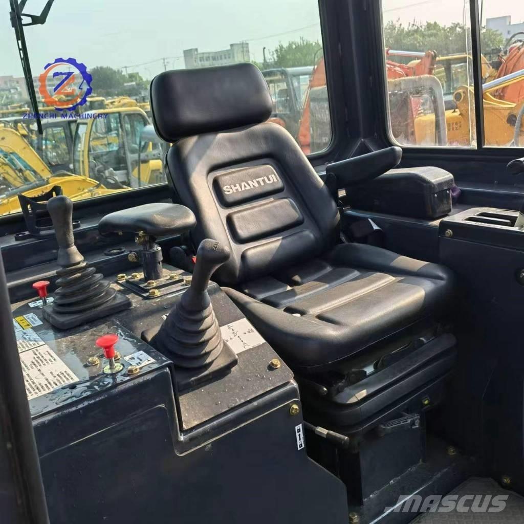 Shantui SD 22 lánctalpas dózerek