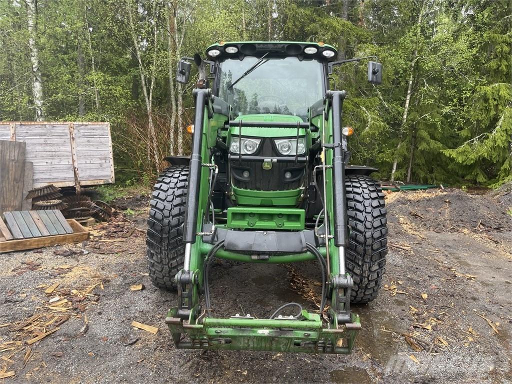 John Deere 6125 R Traktorok