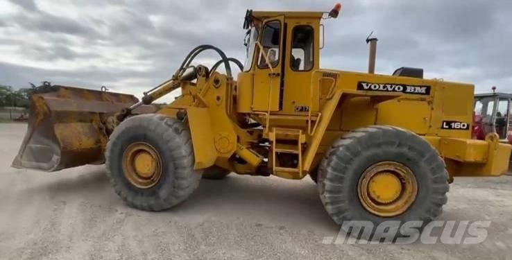 Volvo L 160 Gumikerekes homlokrakodók