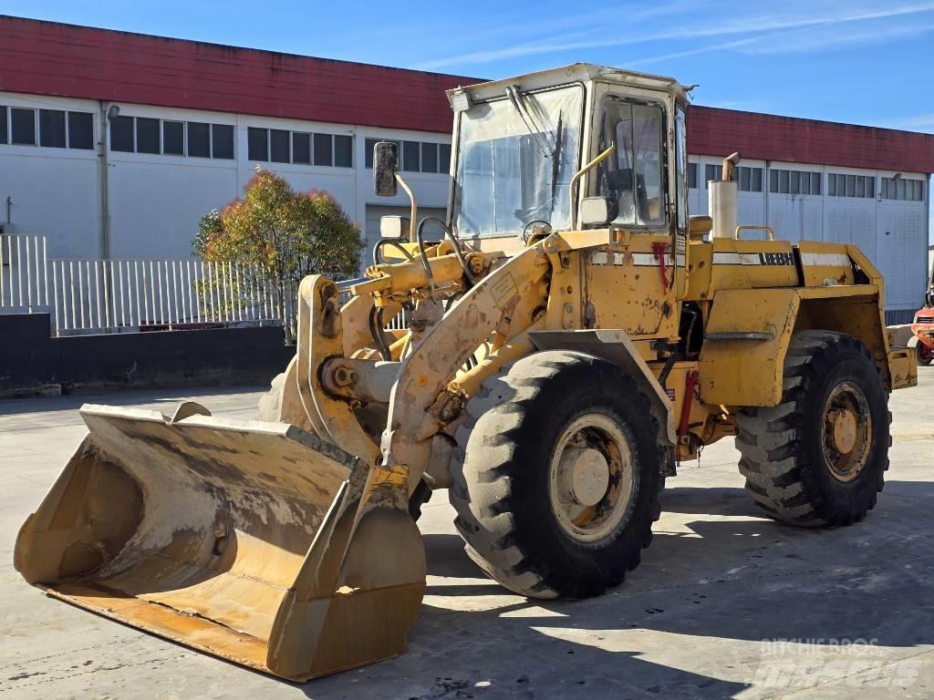 Liebherr L521 Gumikerekes homlokrakodók