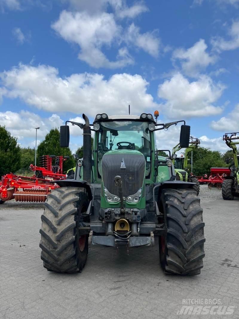 Fendt 824 Vario Traktorok