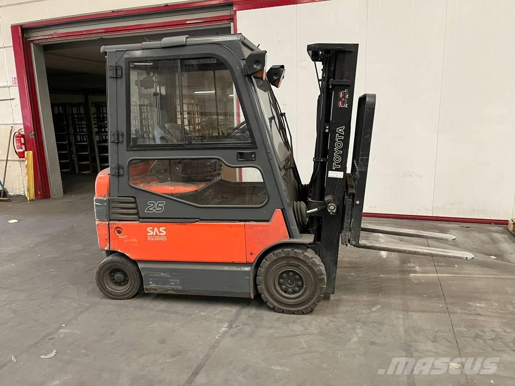 Toyota 7 FBMF 25 Elektromos targoncák