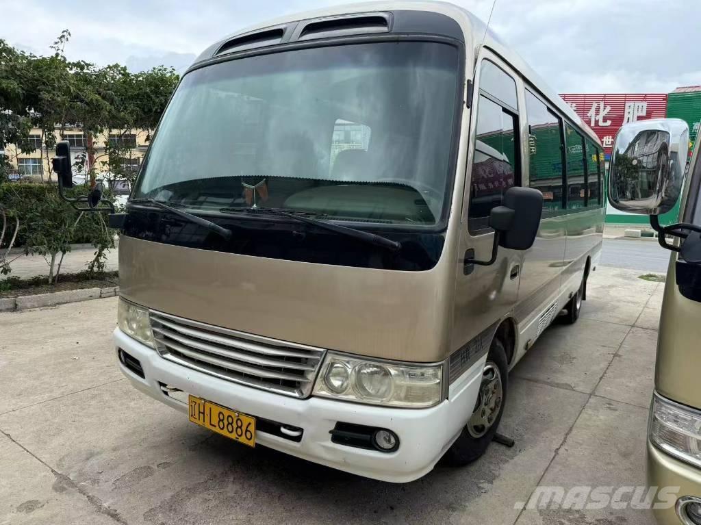 Toyota Coaster Bus Mini buszok
