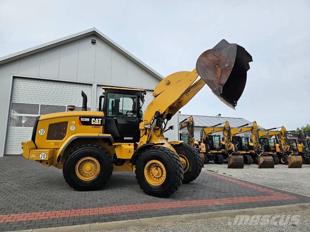 CAT 938 M Gumikerekes homlokrakodók