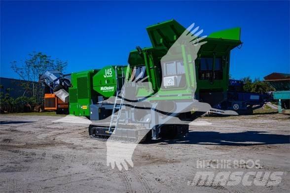 McCloskey J45 Törőgépek