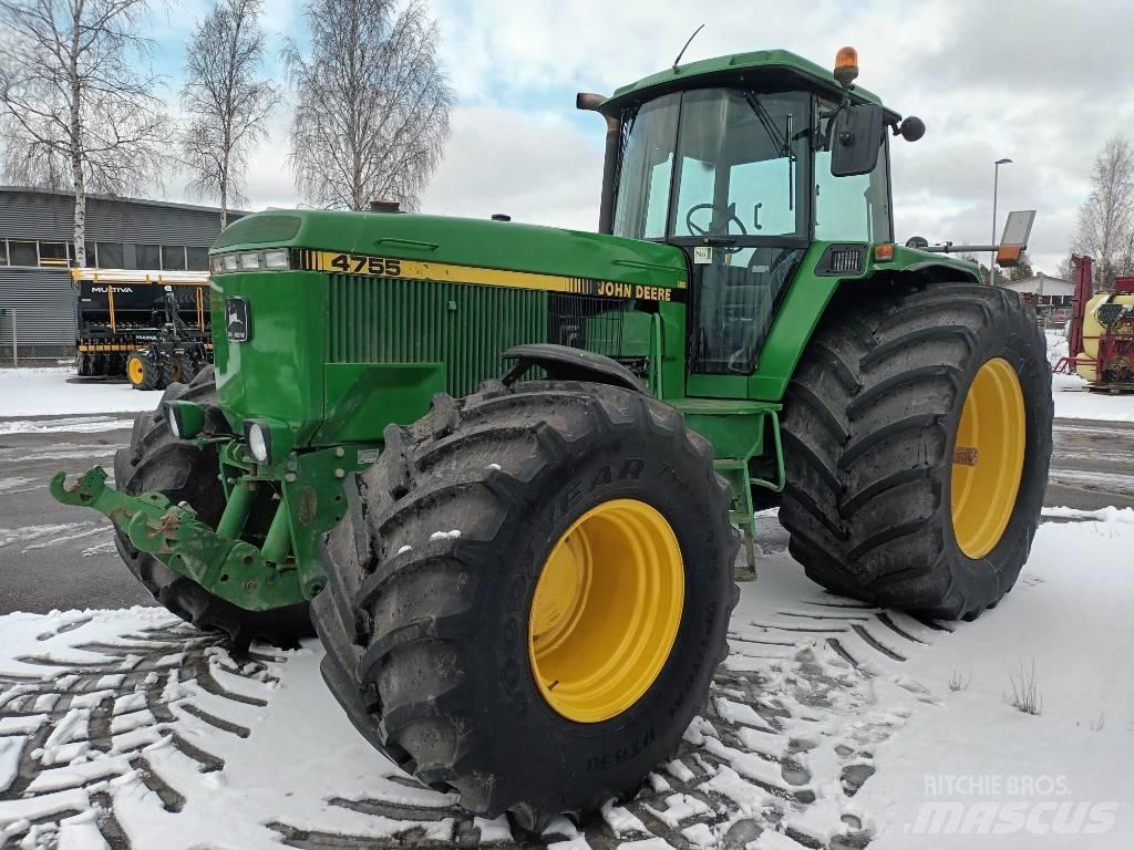 John Deere 4755 Traktorok
